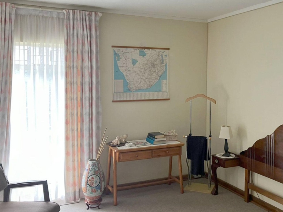 4 Bedroom Property for Sale in Kabega Park Eastern Cape